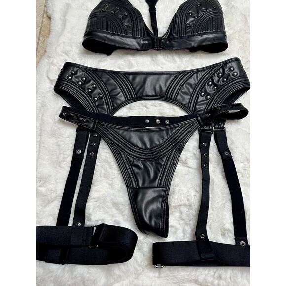 Honey Birdette CONNIE🖤 Faux Leather Studded 3 Piece Set M, M, S Thong - Picture 4 of 12